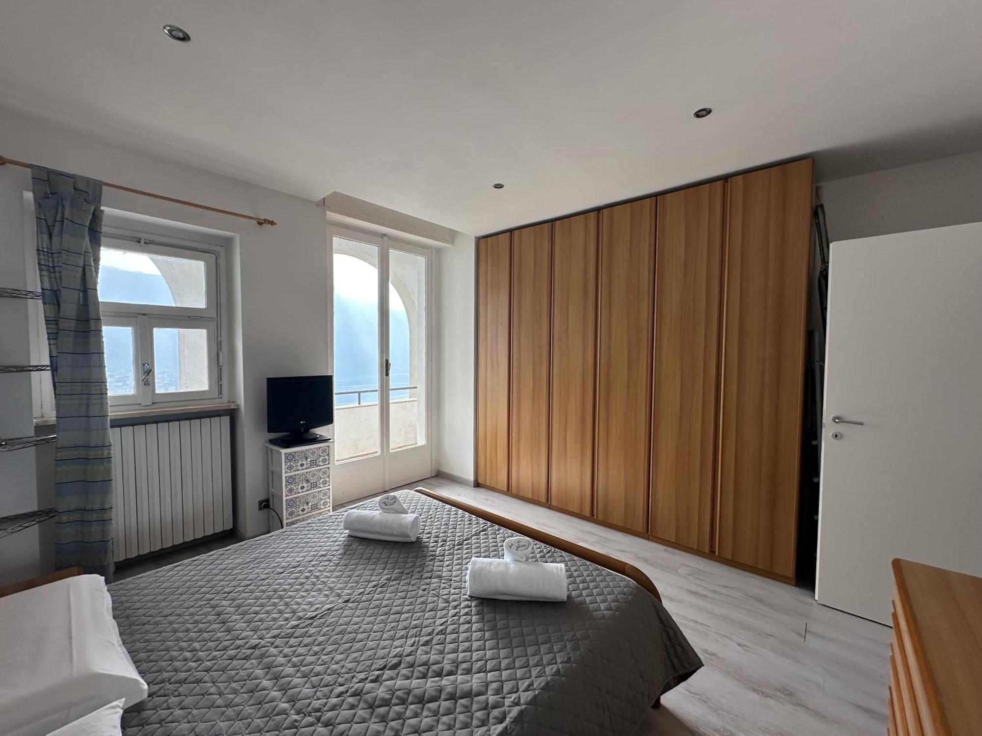 Irene Lake View Apartment With Swimming Pool Onno Exterior photo